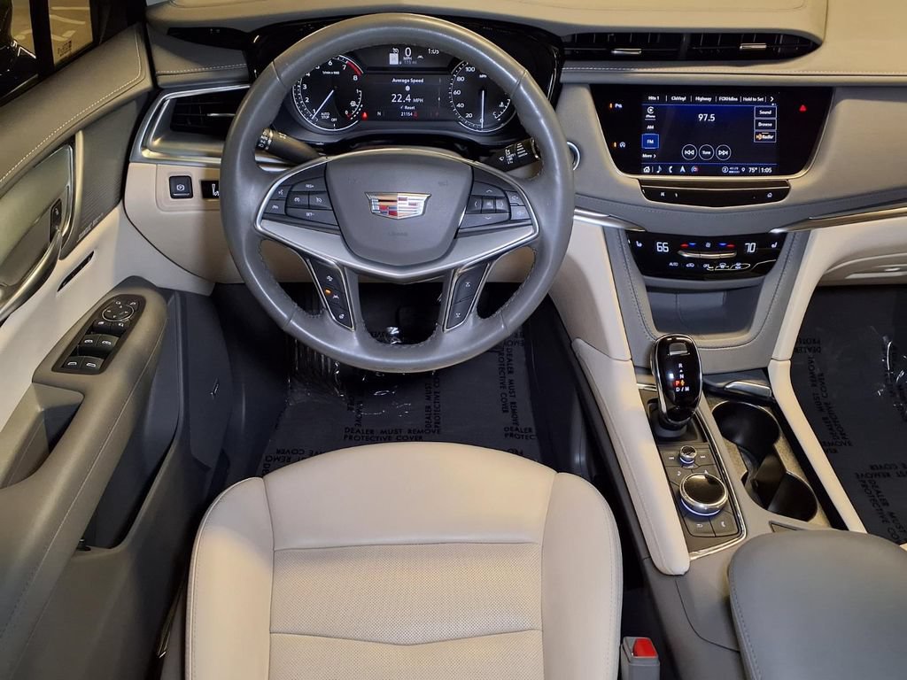 Certified 2023 Cadillac XT5 Premium Luxury FWD image 16