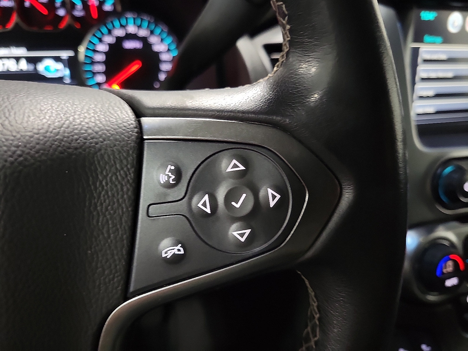 Used 2020 Chevrolet Tahoe LT AWD/4WD image 18
