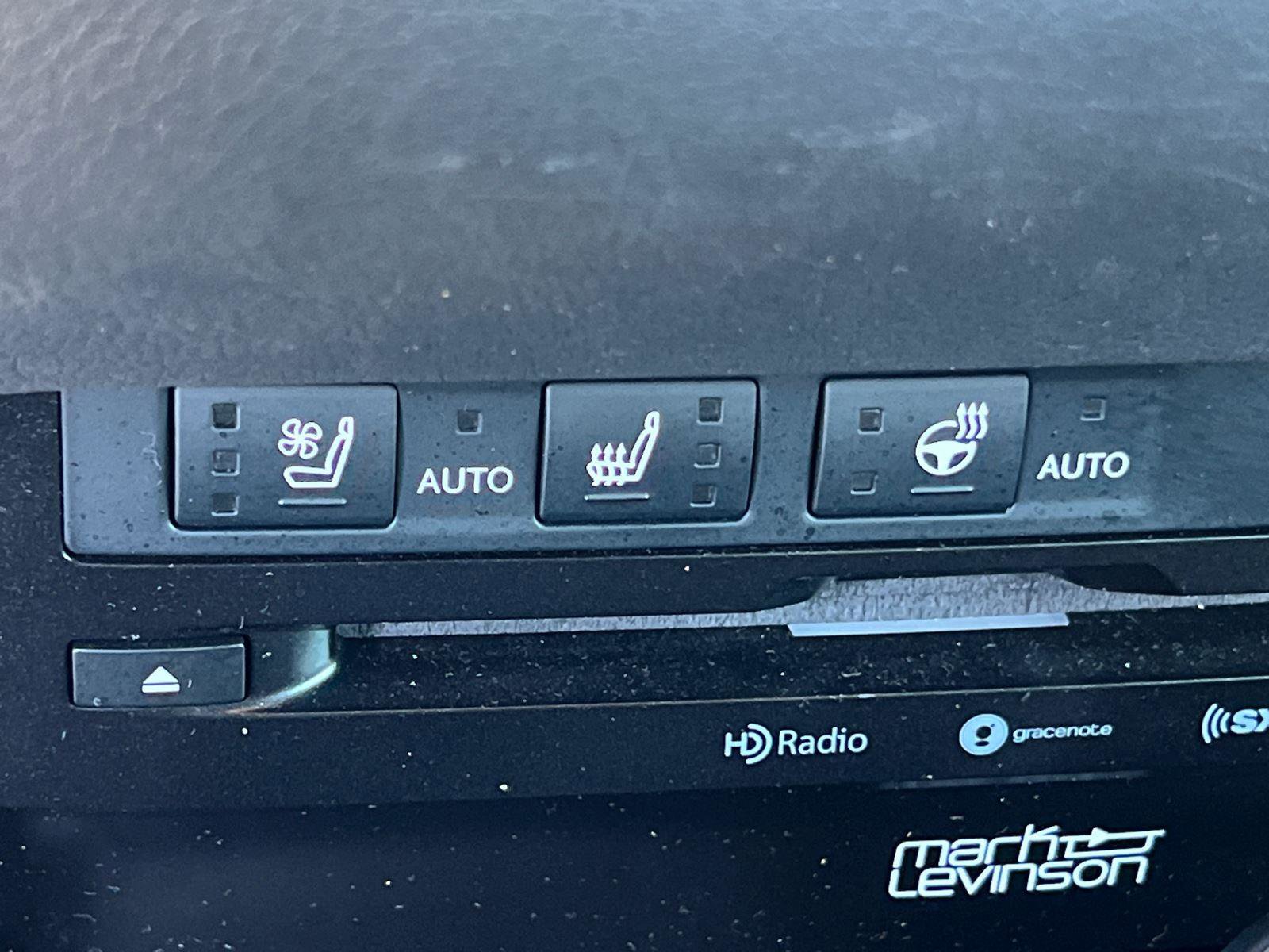 Used 2019 Lexus ES 350 F Sport w/ Accessory Package image 32