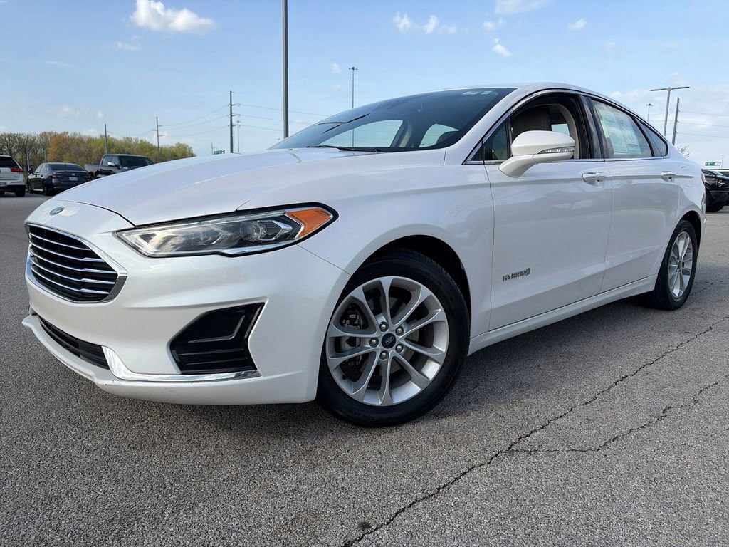 Used 2019 Ford Fusion SEL FWD image 3