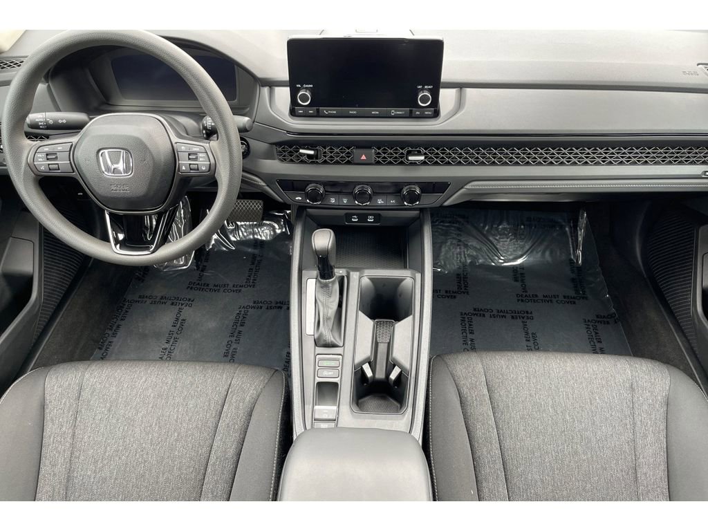 Certified 2025 Honda Accord SE image 15