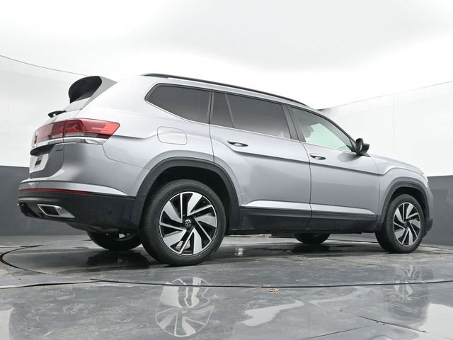 Used 2024 Volkswagen Atlas SE image 28