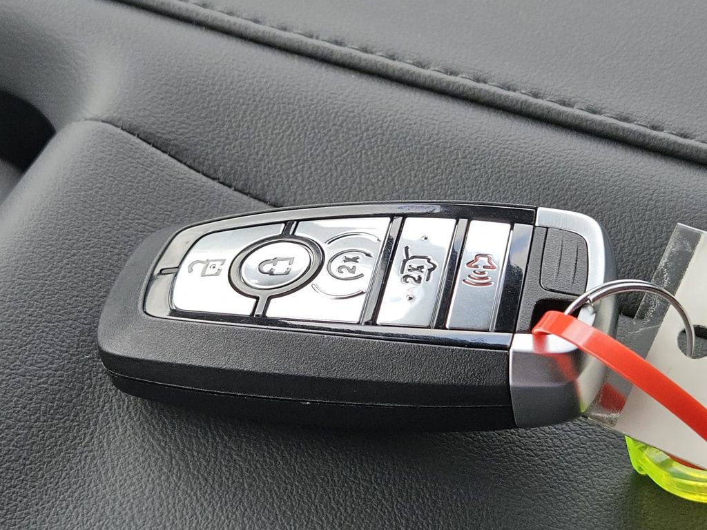 New 2026 Ford Expedition Max Active RWD image 30