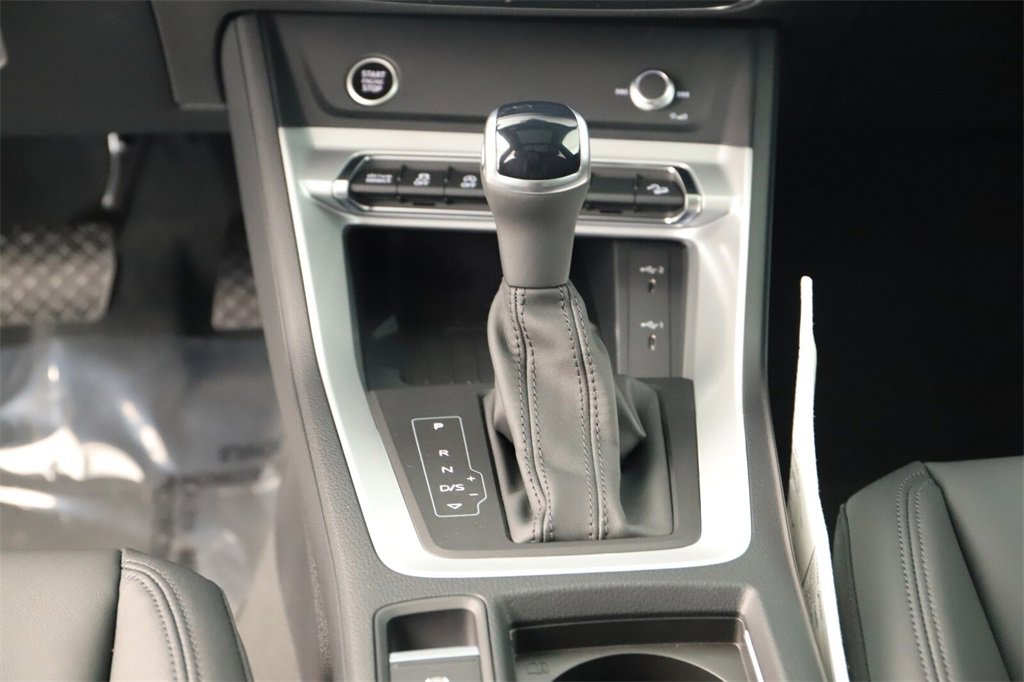 New 2025 Audi Q3 2.0T Premium image 21