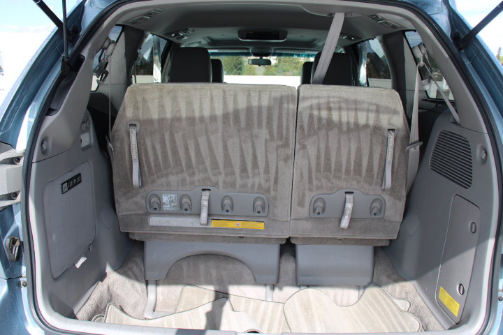 Used 2009 Toyota Sienna XLE image 15