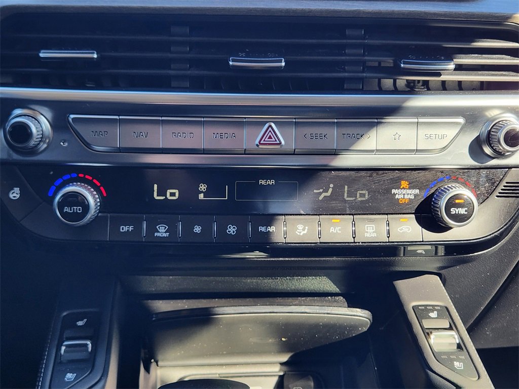 Used 2022 Kia Telluride SX w/ SX Prestige Package image 18