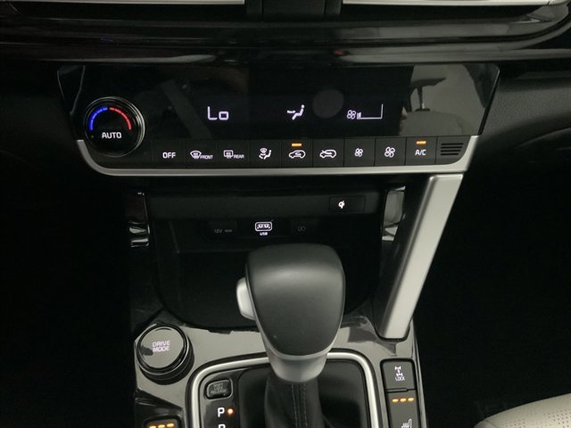 Used 2023 Kia Seltos EX image 27