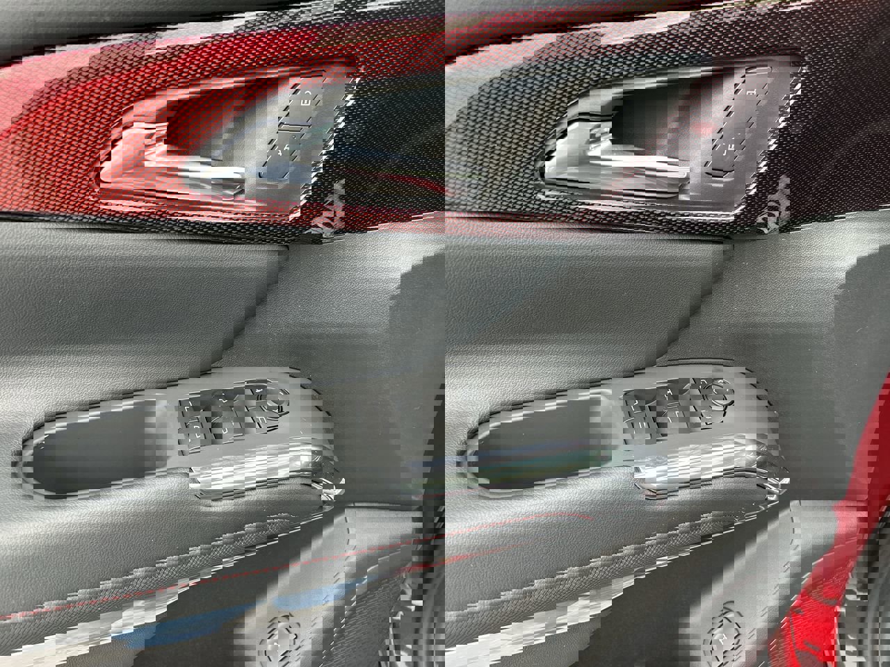 New 2026 Chevrolet Traverse Z71 w/ LPO, Floor Liner Package image 21