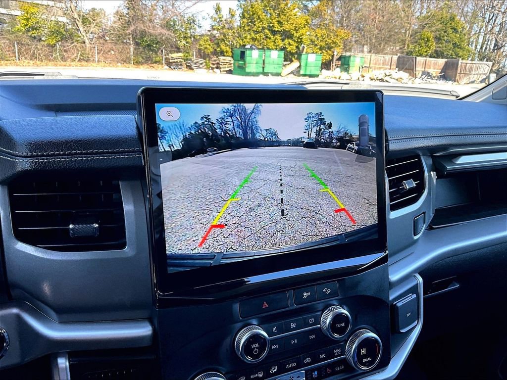 Used 2023 Ford Expedition Max XLT image 17