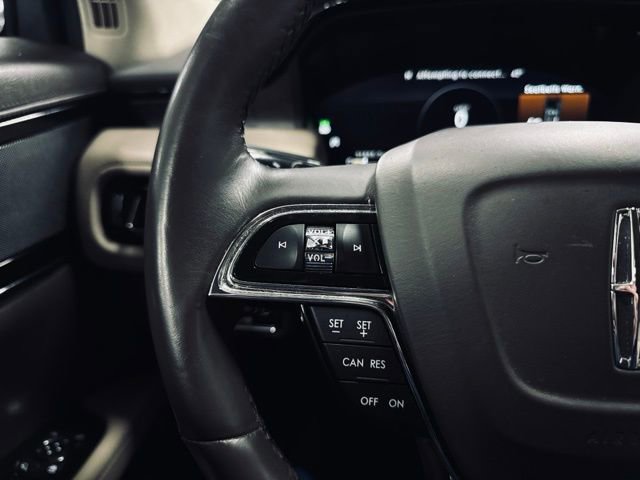 Used 2022 Lincoln Nautilus Reserve image 27