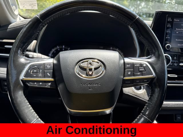 Used 2020 Toyota Highlander Limited AWD/4WD image 16