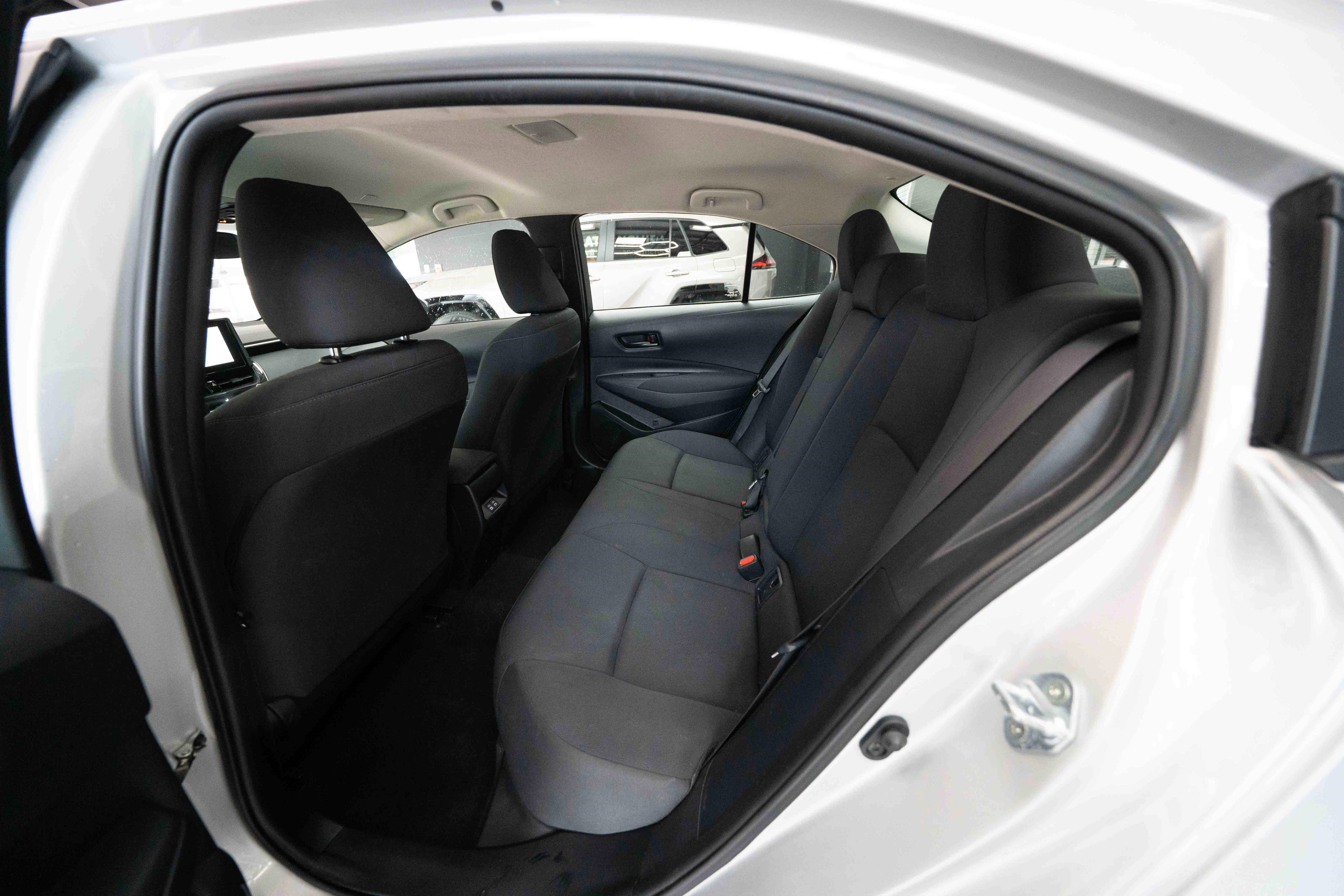 Used 2023 Toyota Corolla LE image 23