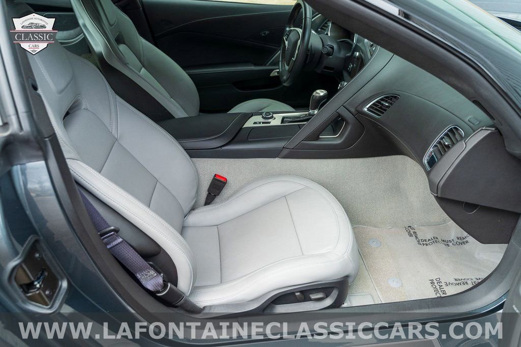 Used 2014 Chevrolet Corvette Base w/ Battery Protection Package image 10