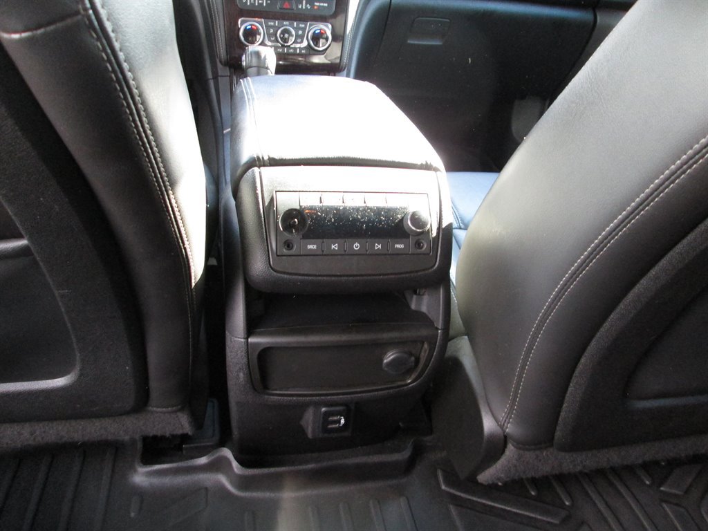 Used 2017 Chevrolet Traverse Premier AWD/4WD image 11