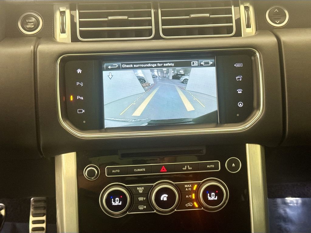 Used 2016 Land Rover Range Rover Supercharged image 12