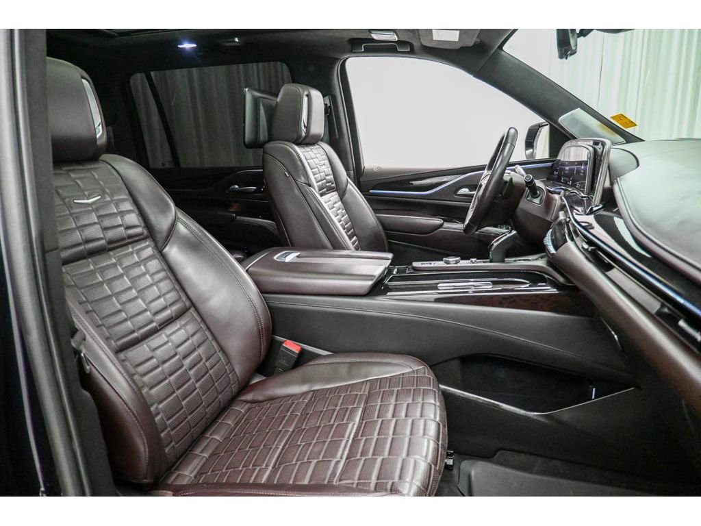 Certified 2022 Cadillac Escalade ESV Premium Luxury Platinum image 16