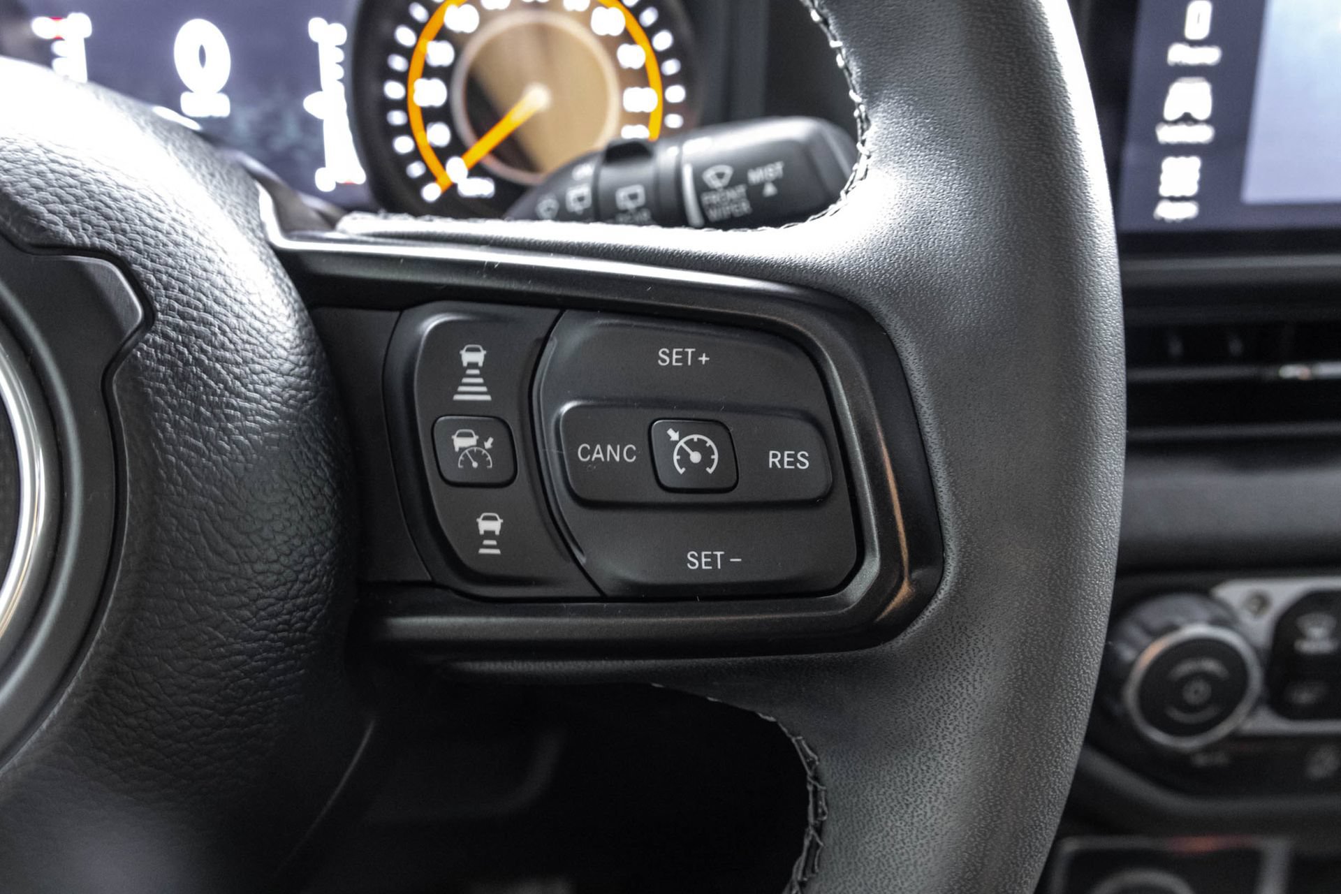 Used 2025 Jeep Wrangler Unlimited Sport AWD/4WD image 25