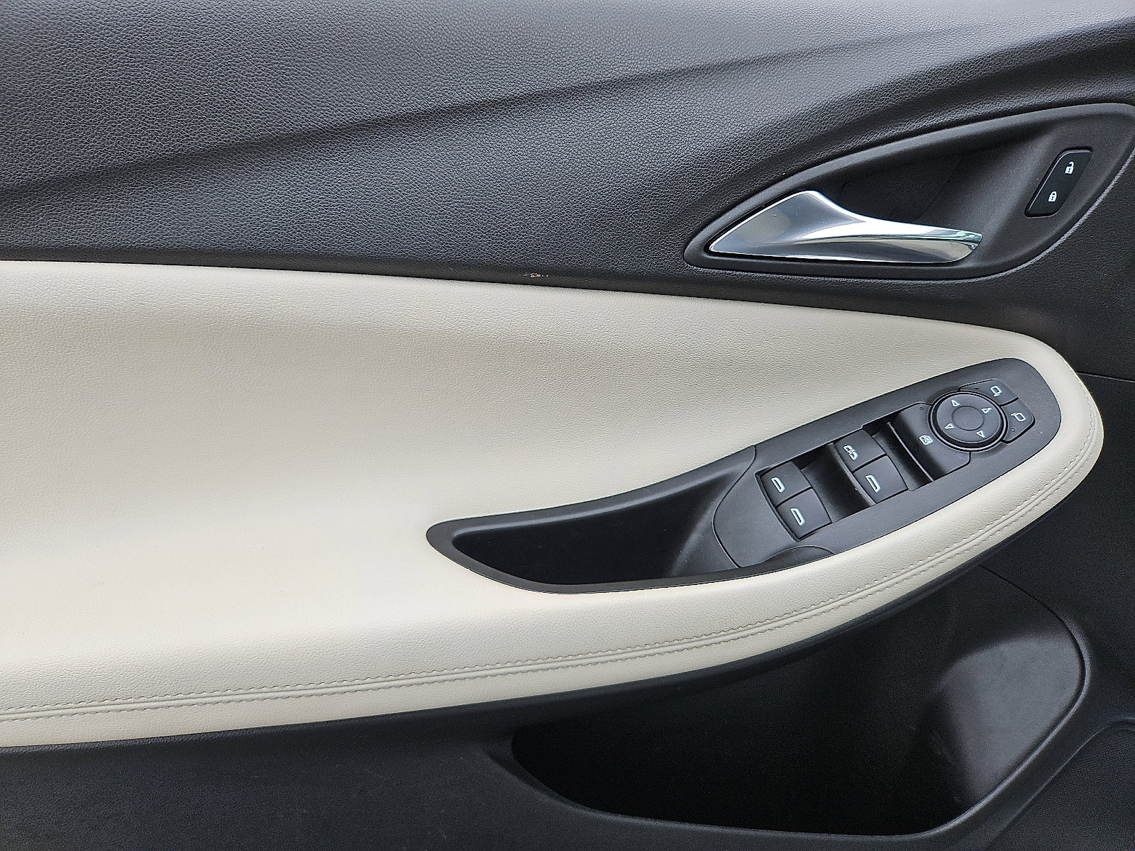 Certified 2023 Buick Encore GX Select image 12