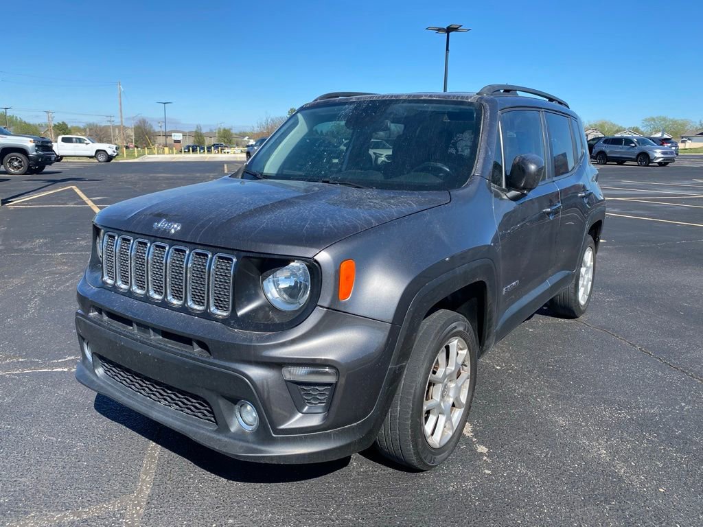 Used 2019 Jeep Renegade Latitude w/ Cold Weather Group image 5