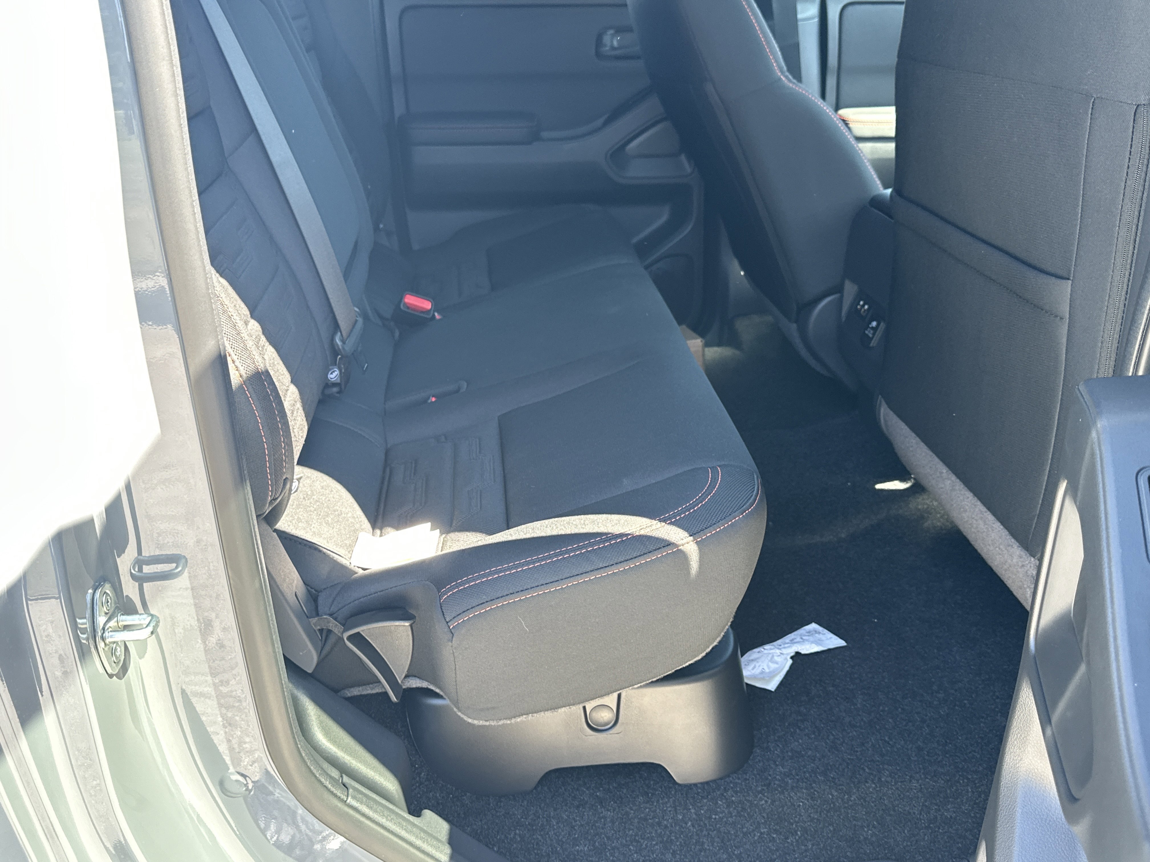 New 2026 Nissan Frontier PRO-4X w/ Pro-4x Convenience Package image 15