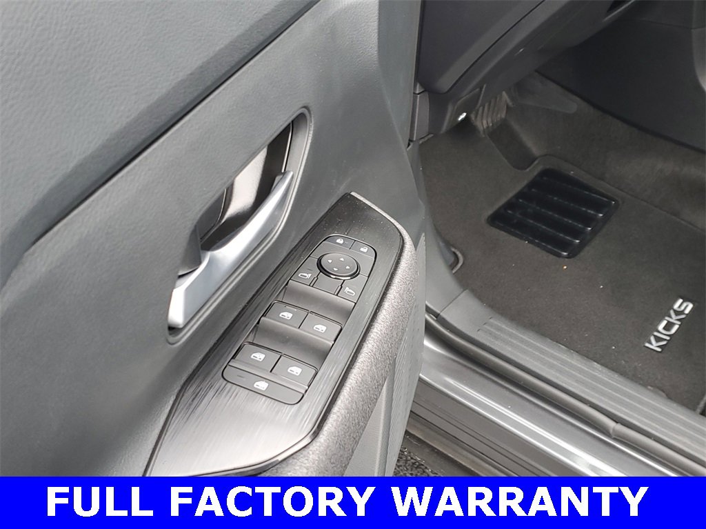Used 2025 Nissan Kicks SV w/ SV Premium Package image 15