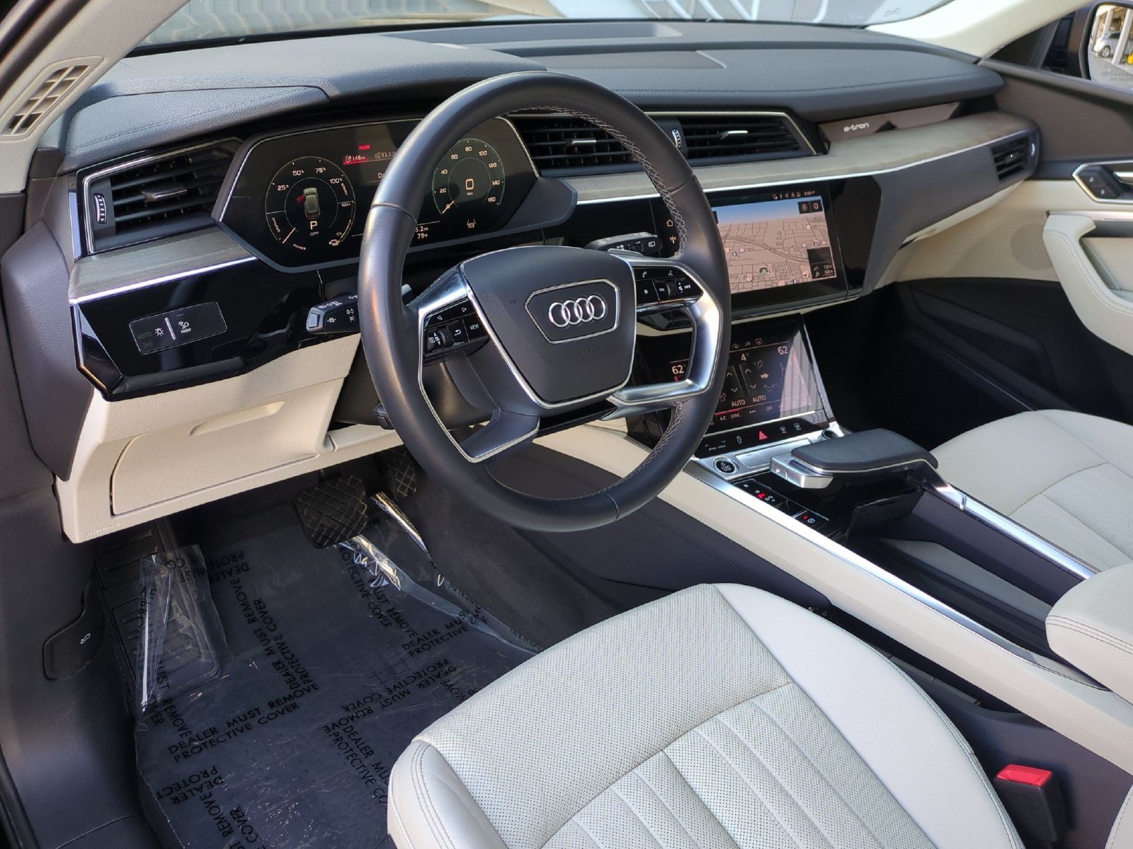 Used 2024 Audi Q8 e-tron Premium Plus w/ Premium Plus Package AWD/4WD image 15