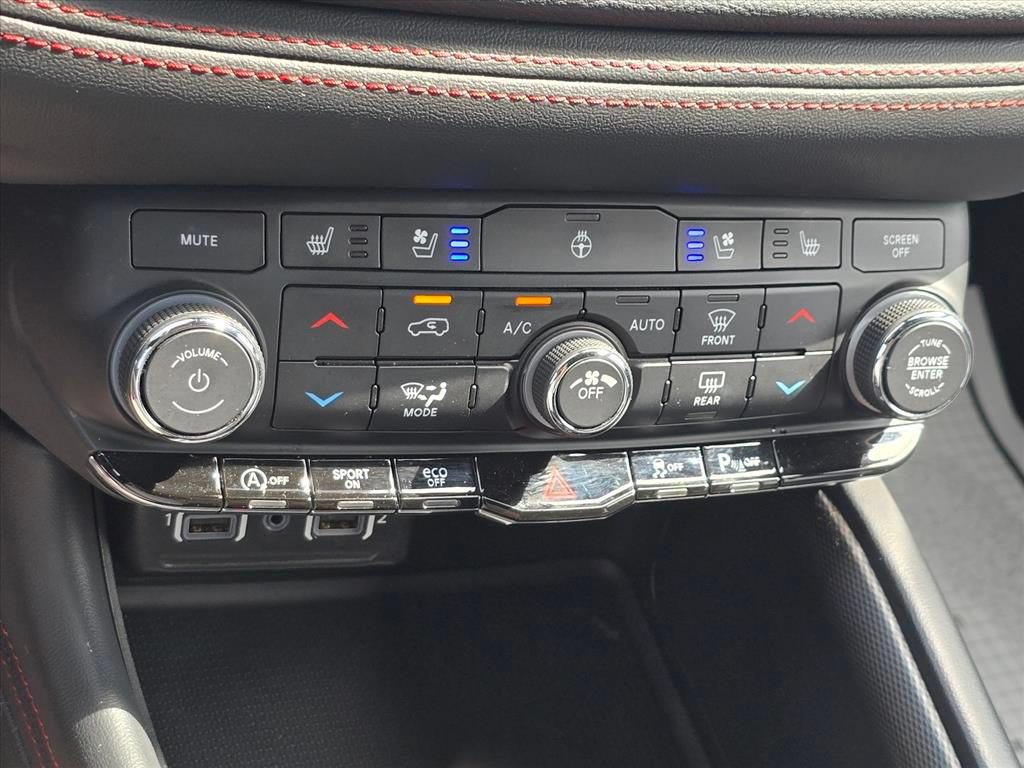 Used 2024 Dodge Durango GT AWD/4WD image 20