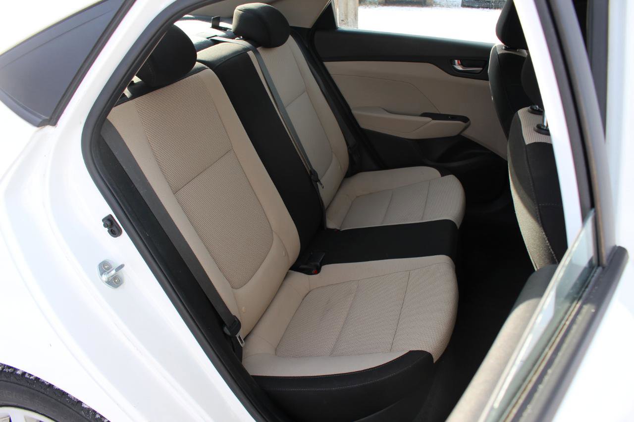 Used 2019 Hyundai Accent SE image 33