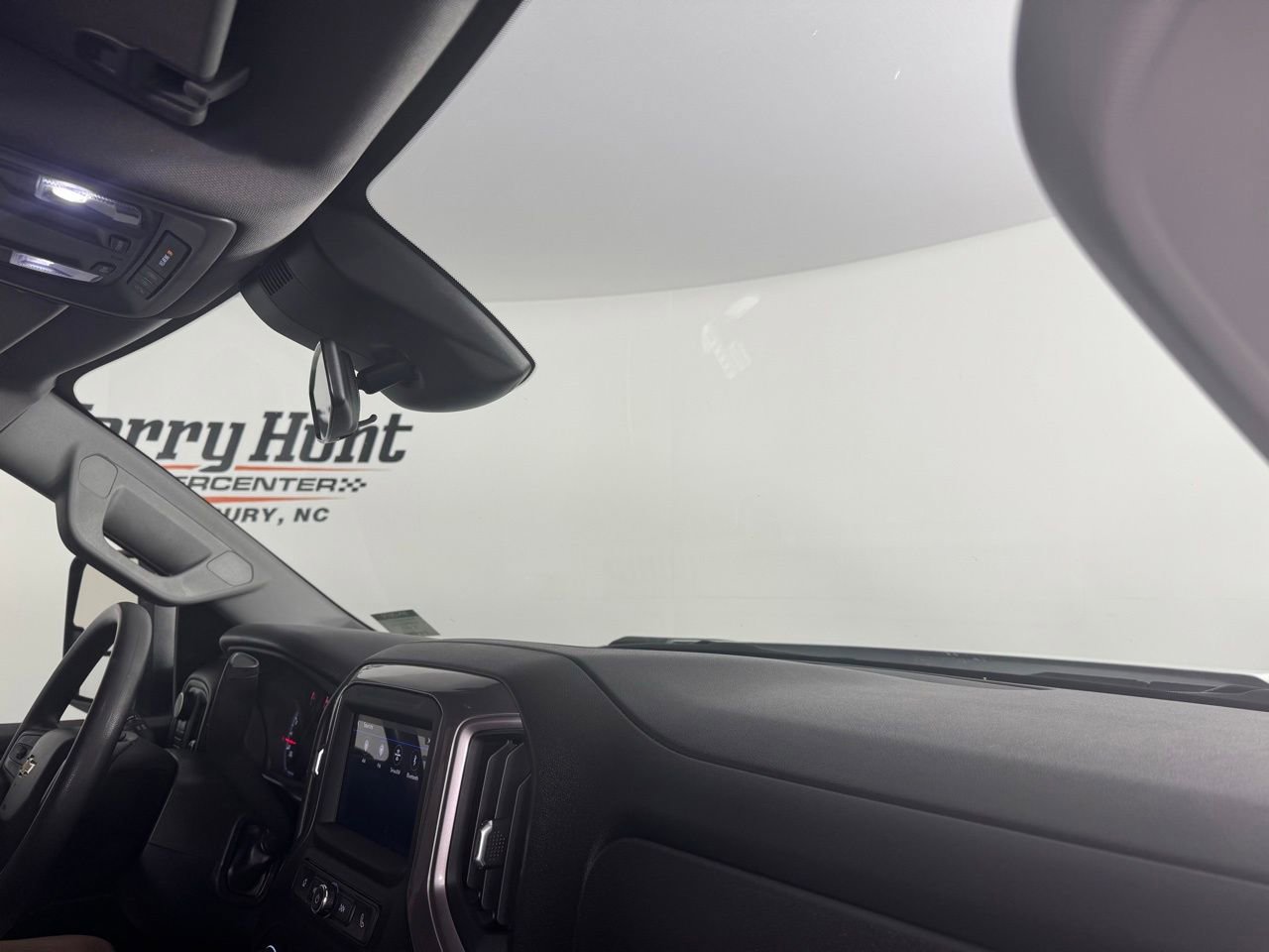 Used 2024 Chevrolet Silverado 2500 Custom w/ Custom Convenience Package image 24