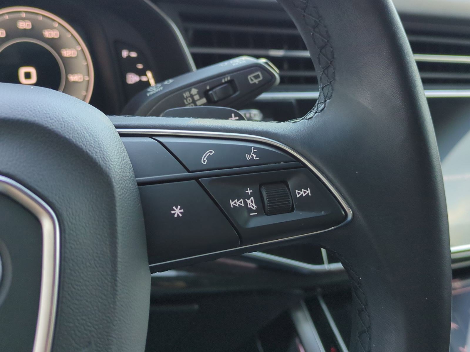 Used 2022 Audi Q7 Premium Plus image 20