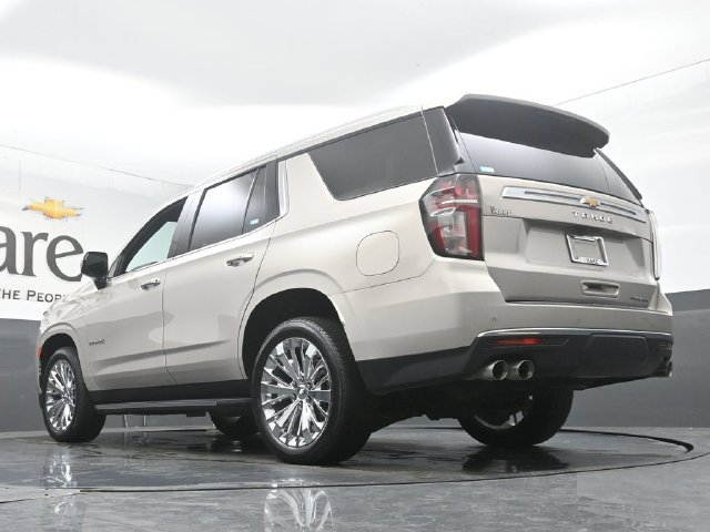 Used 2021 Chevrolet Tahoe Premier w/ Premium Package AWD/4WD image 5
