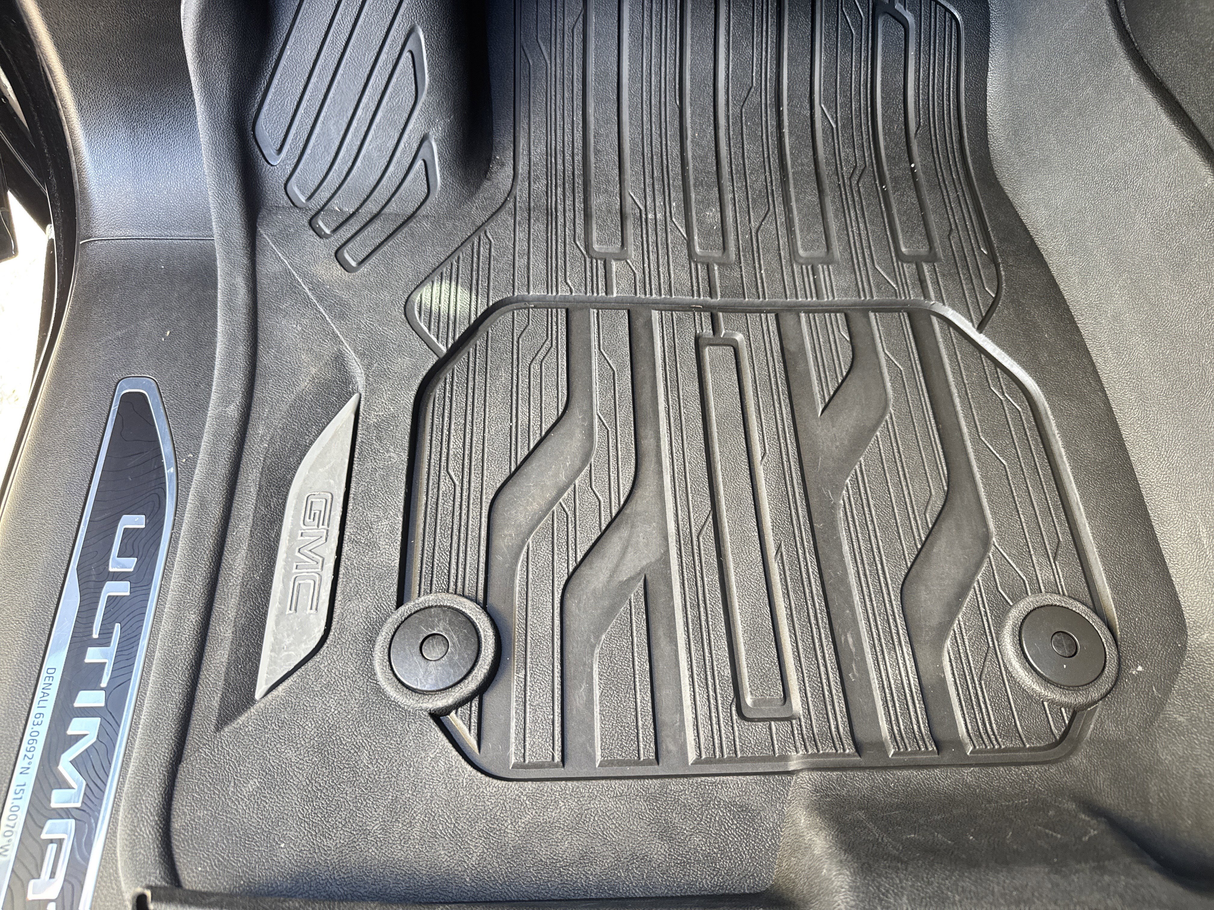 Used 2024 GMC Sierra 2500 Denali Ultimate image 17