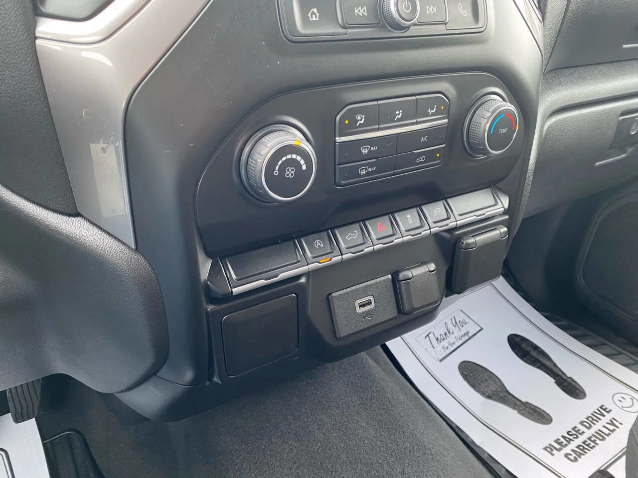 Used 2020 Chevrolet Silverado 1500 Custom w/ Custom Value Package image 21