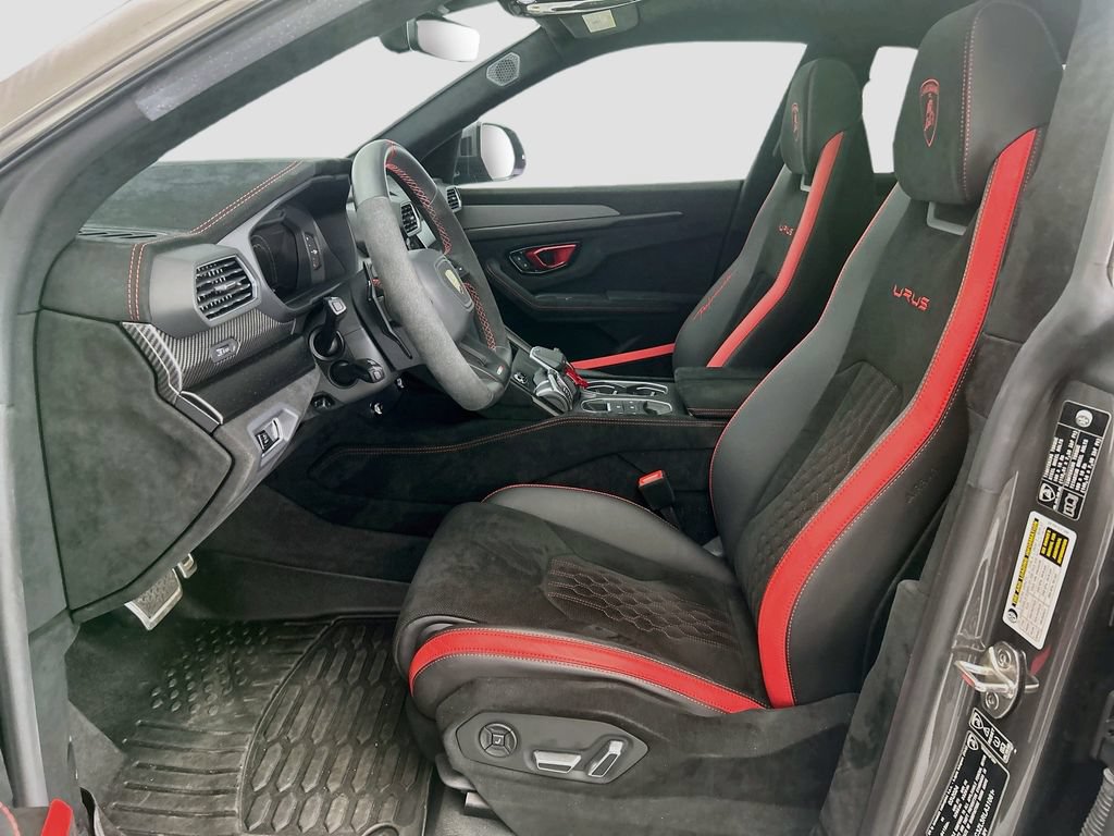 Used 2024 Lamborghini Urus Performante AWD/4WD image 18