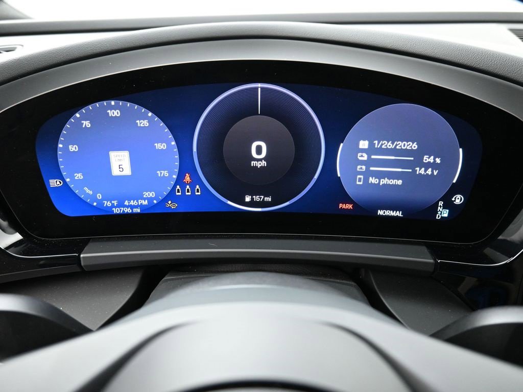 Used 2025 Porsche Macan Electric image 12