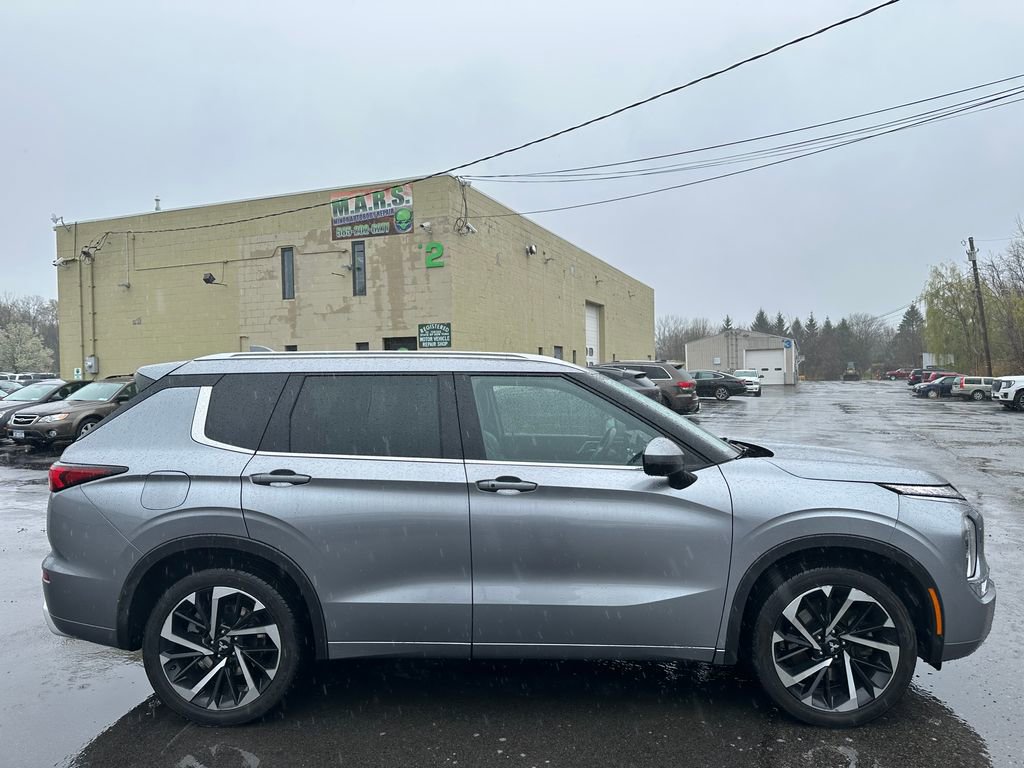Used 2022 Mitsubishi Outlander SEL AWD/4WD image 12