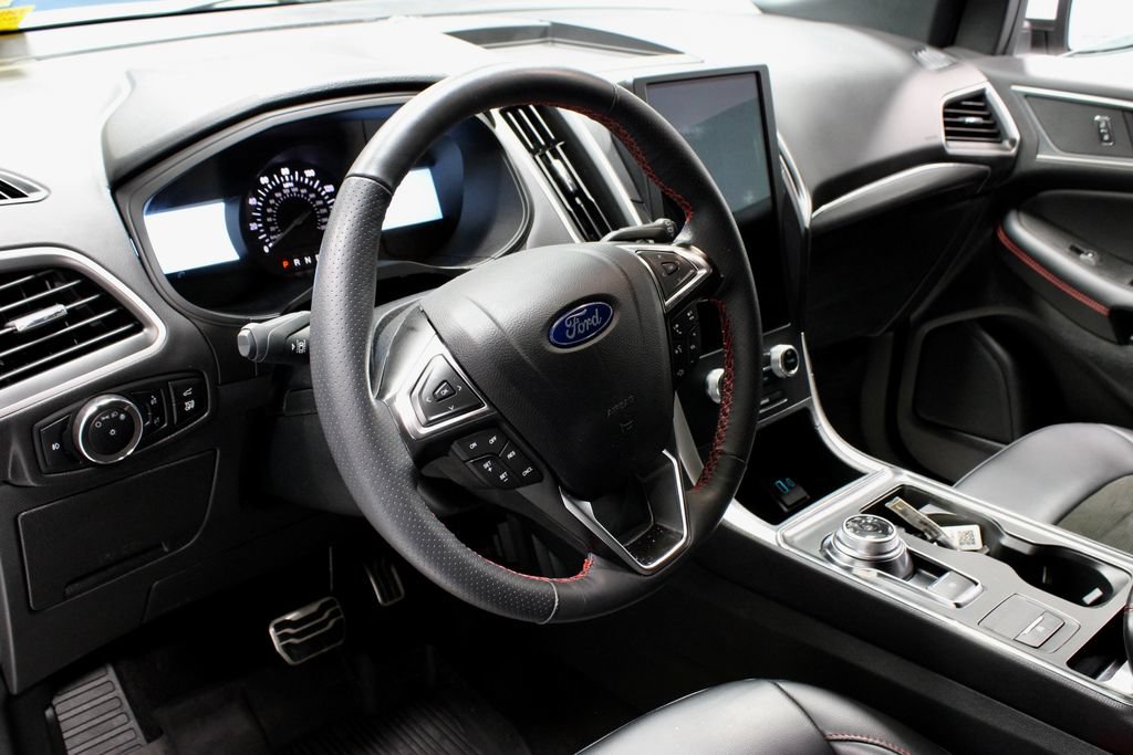 Certified 2024 Ford Edge ST-Line AWD/4WD image 25