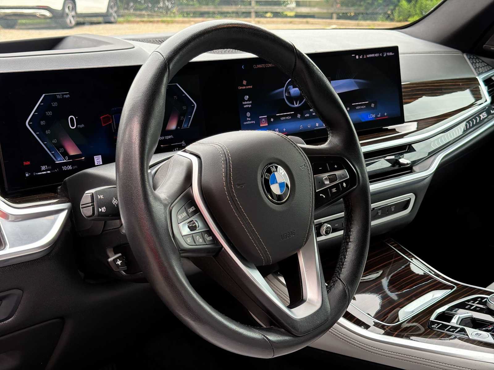 Used 2024 BMW X5 xDrive40i w/ Premium Package AWD/4WD image 15