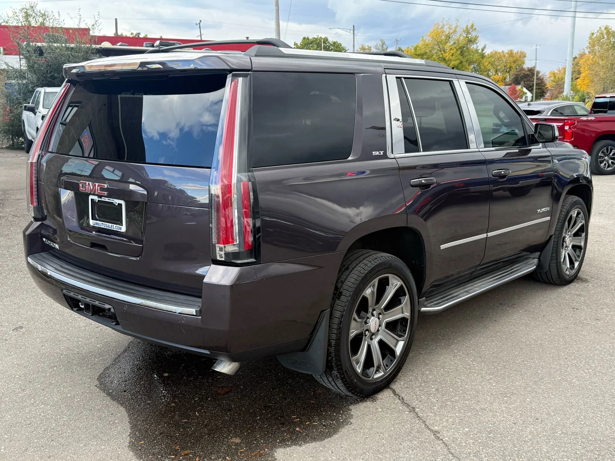 Used 2015 GMC Yukon SLT w/ Open Road Package image 5