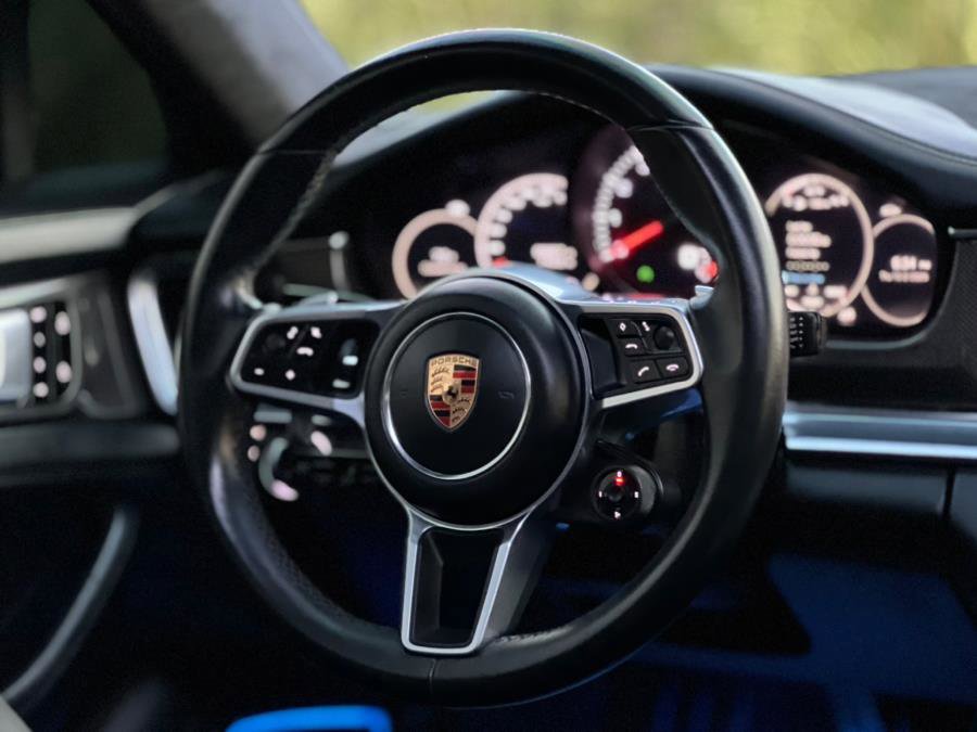 Used 2020 Porsche Panamera GTS image 20
