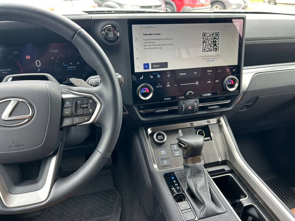 Used 2025 Lexus GX 550 w/ Accessory Package (2T) AWD/4WD image 21