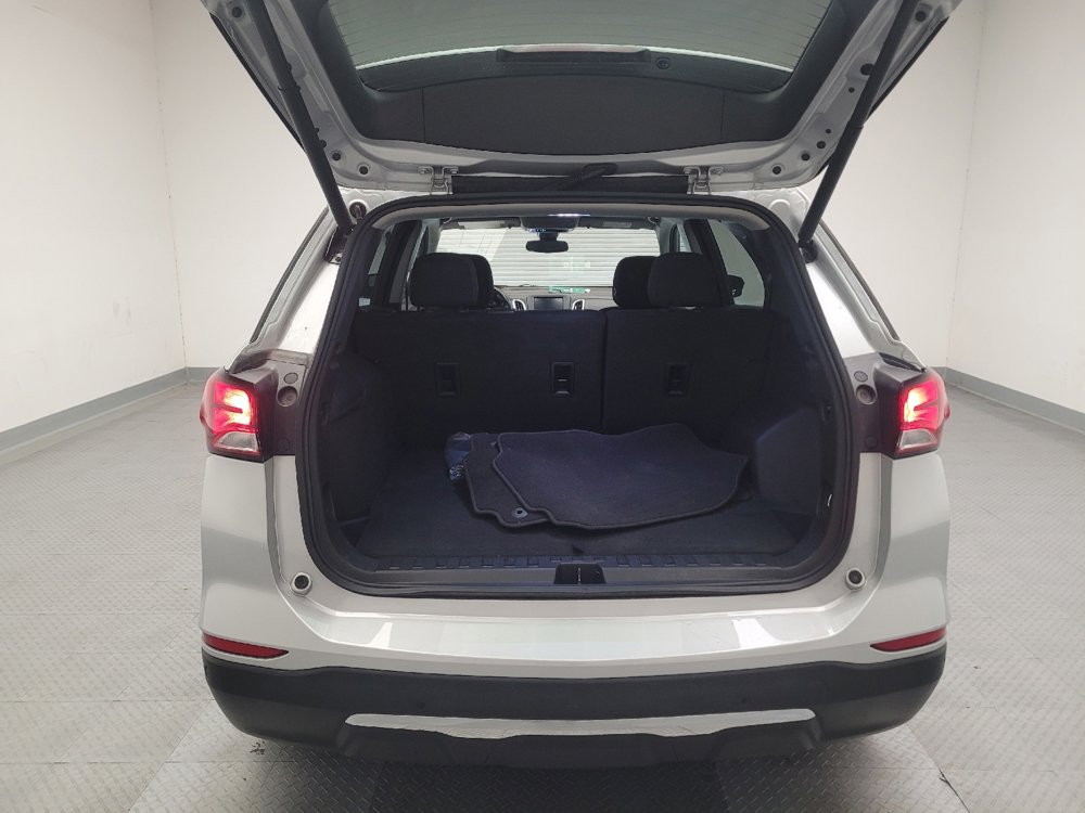 Used 2022 Chevrolet Equinox LT w/ Driver Convenience Package AWD/4WD image 29