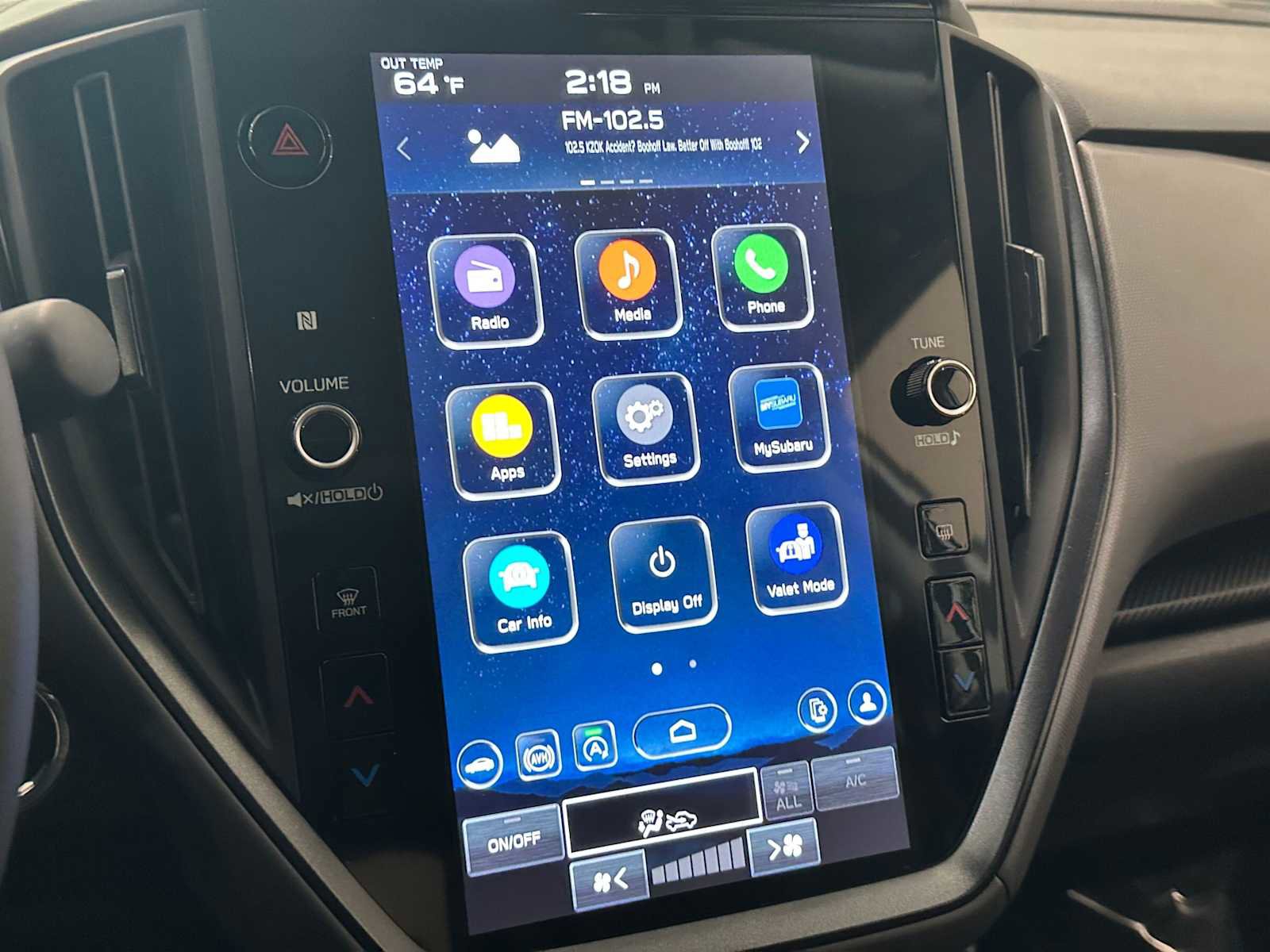 Used 2024 Subaru Crosstrek 2.5i Limited w/ Crosstrek Mirror Package image 12