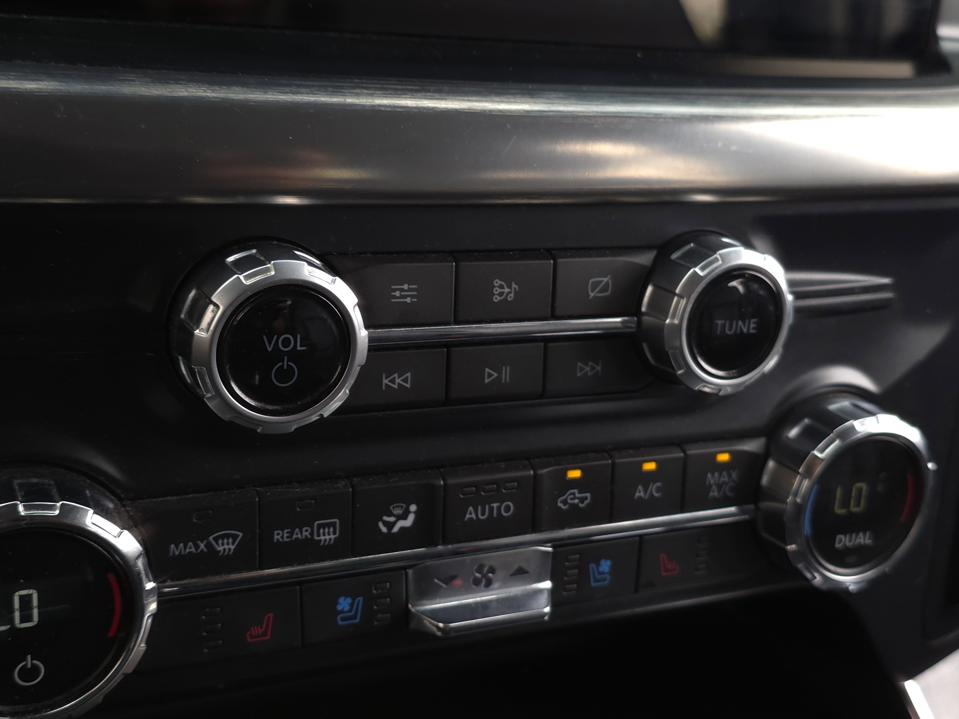 Used 2021 Ford F150 Lariat image 19