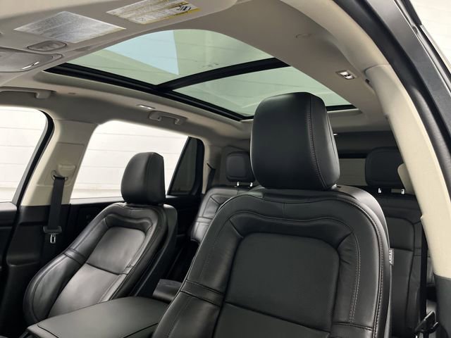 Used 2023 Lincoln Aviator Reserve w/ Elements Package Plus image 7