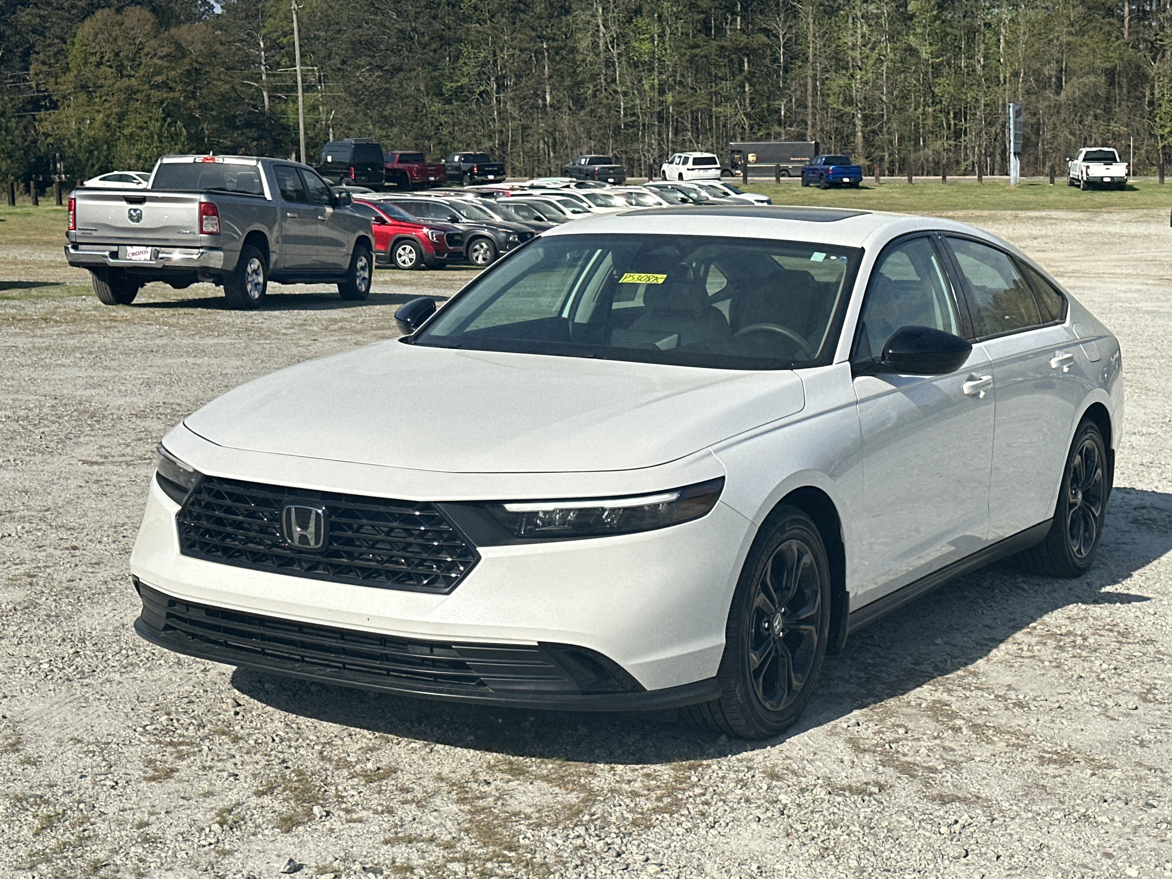 Used 2025 Honda Accord SE image 1