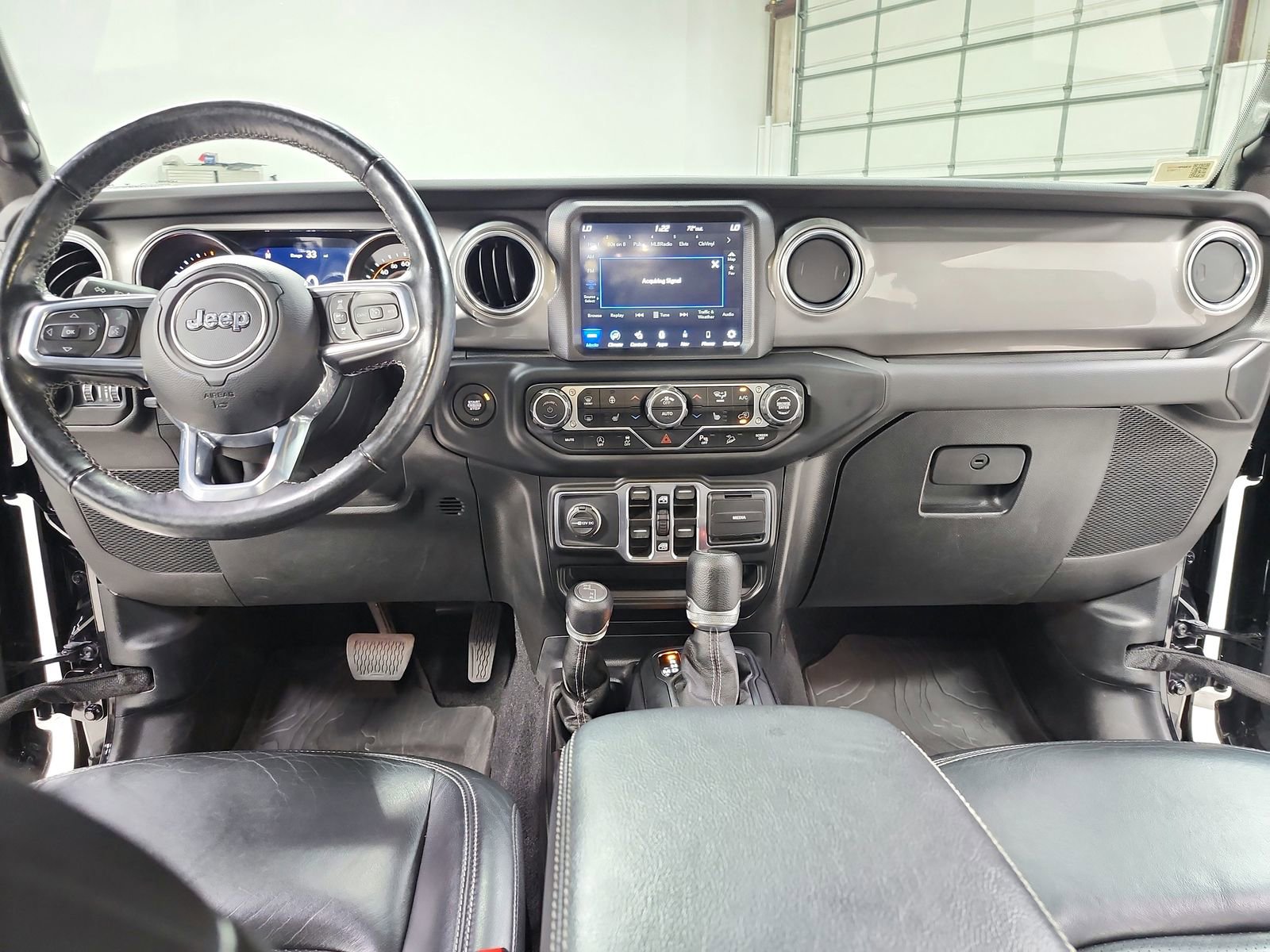 Used 2021 Jeep Wrangler Unlimited Sahara AWD/4WD image 24
