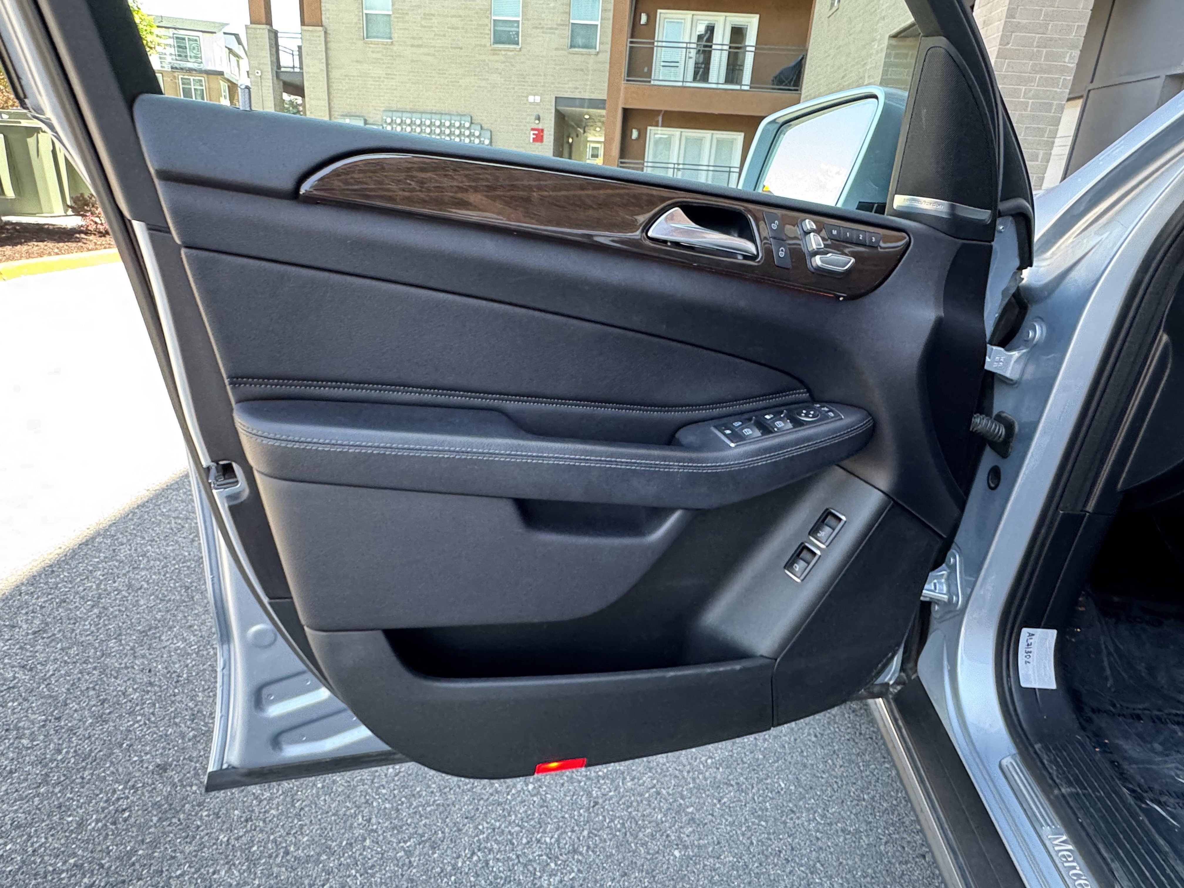 Used 2017 Mercedes-Benz GLS 450 4MATIC image 15