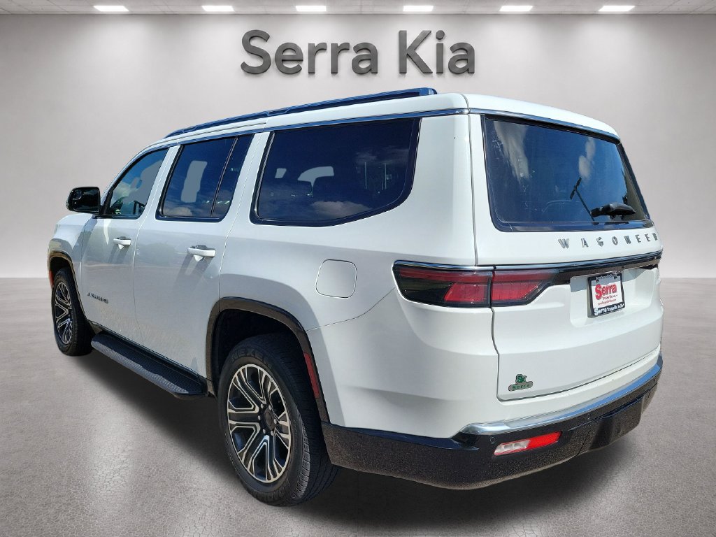Used 2024 Jeep Wagoneer Series II w/ Flexible Seating Group AWD/4WD image 3