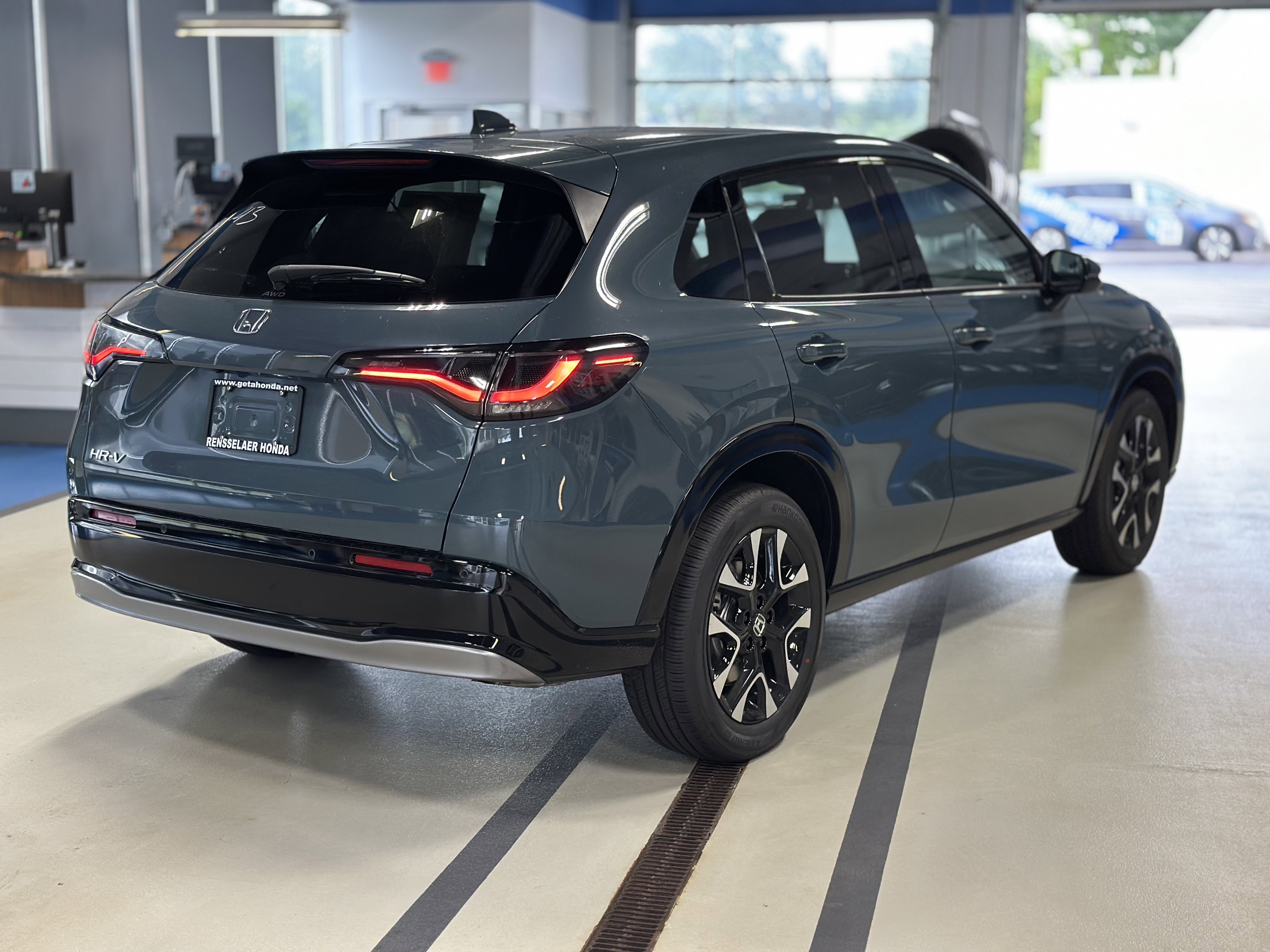 New 2027 Honda HR-V EX-L image 4